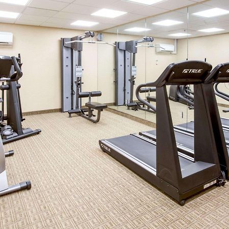 Best Western Paramus Hotel & Suites Exterior photo