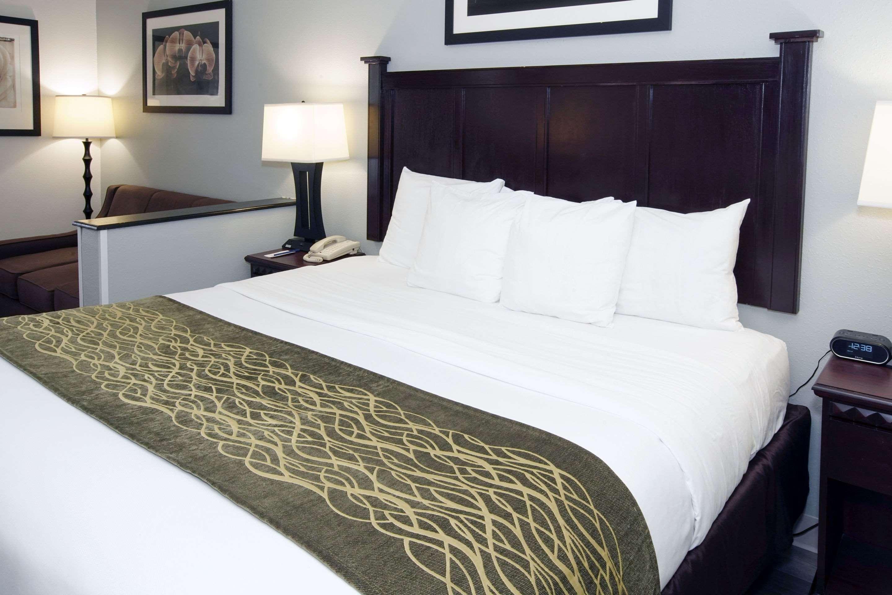 Best Western Paramus Hotel & Suites Exterior photo