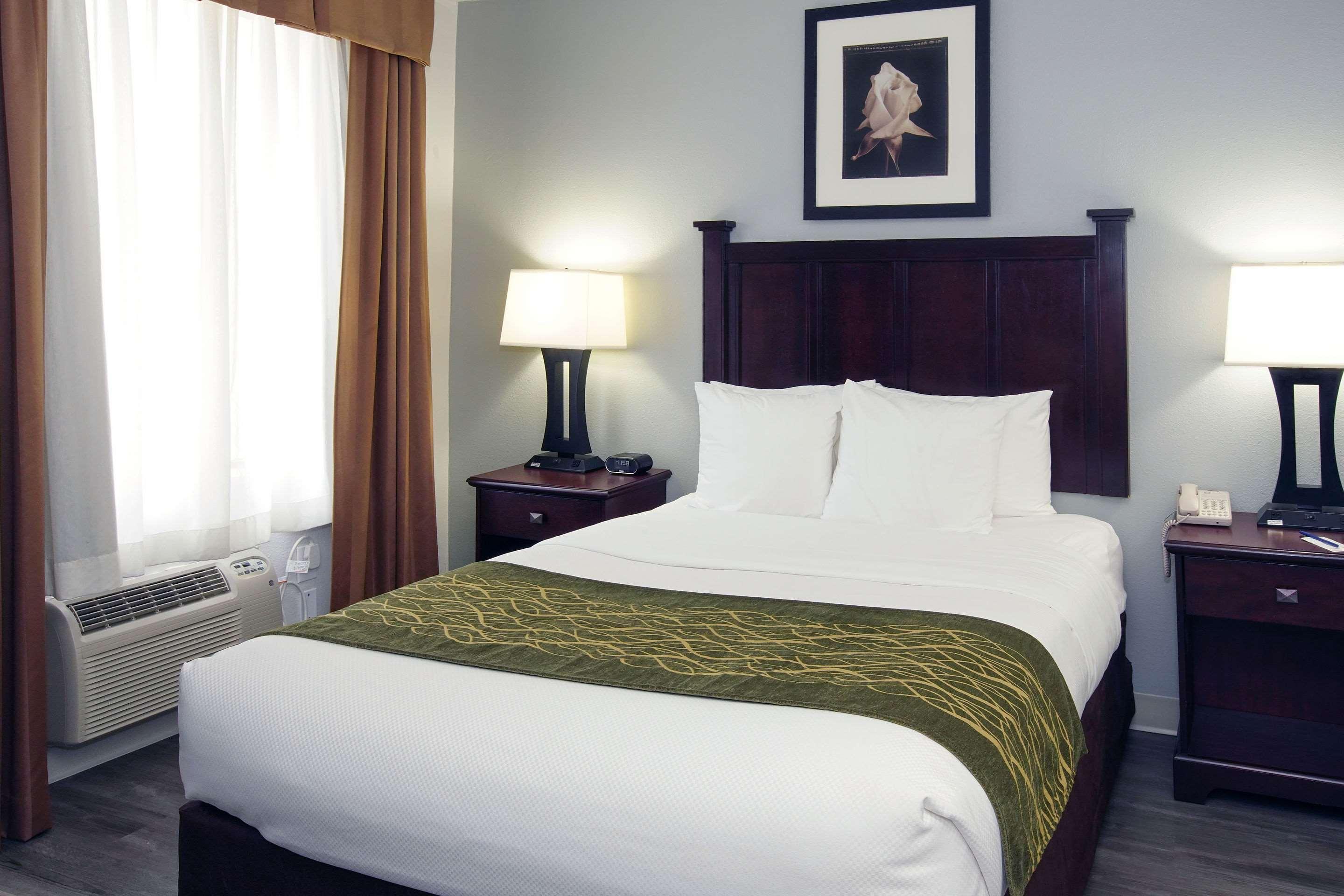 Best Western Paramus Hotel & Suites Exterior photo