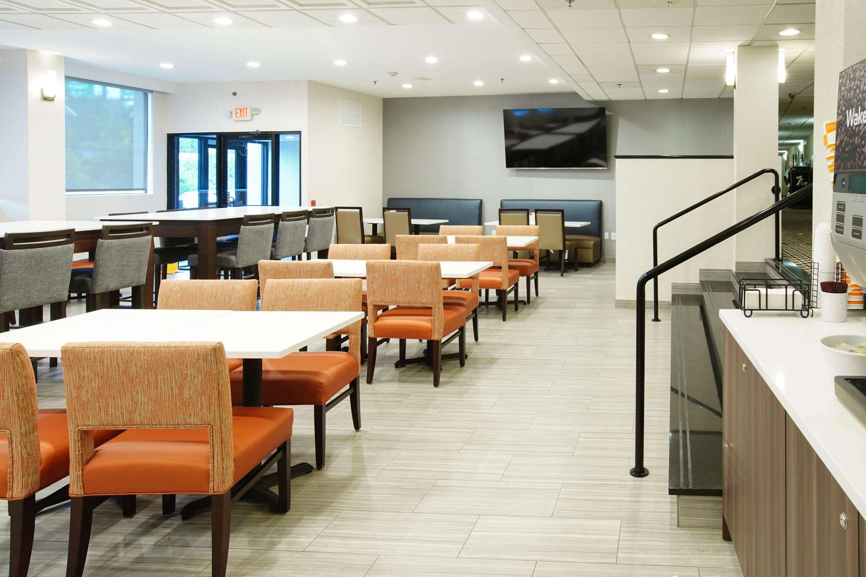 Best Western Paramus Hotel & Suites Exterior photo