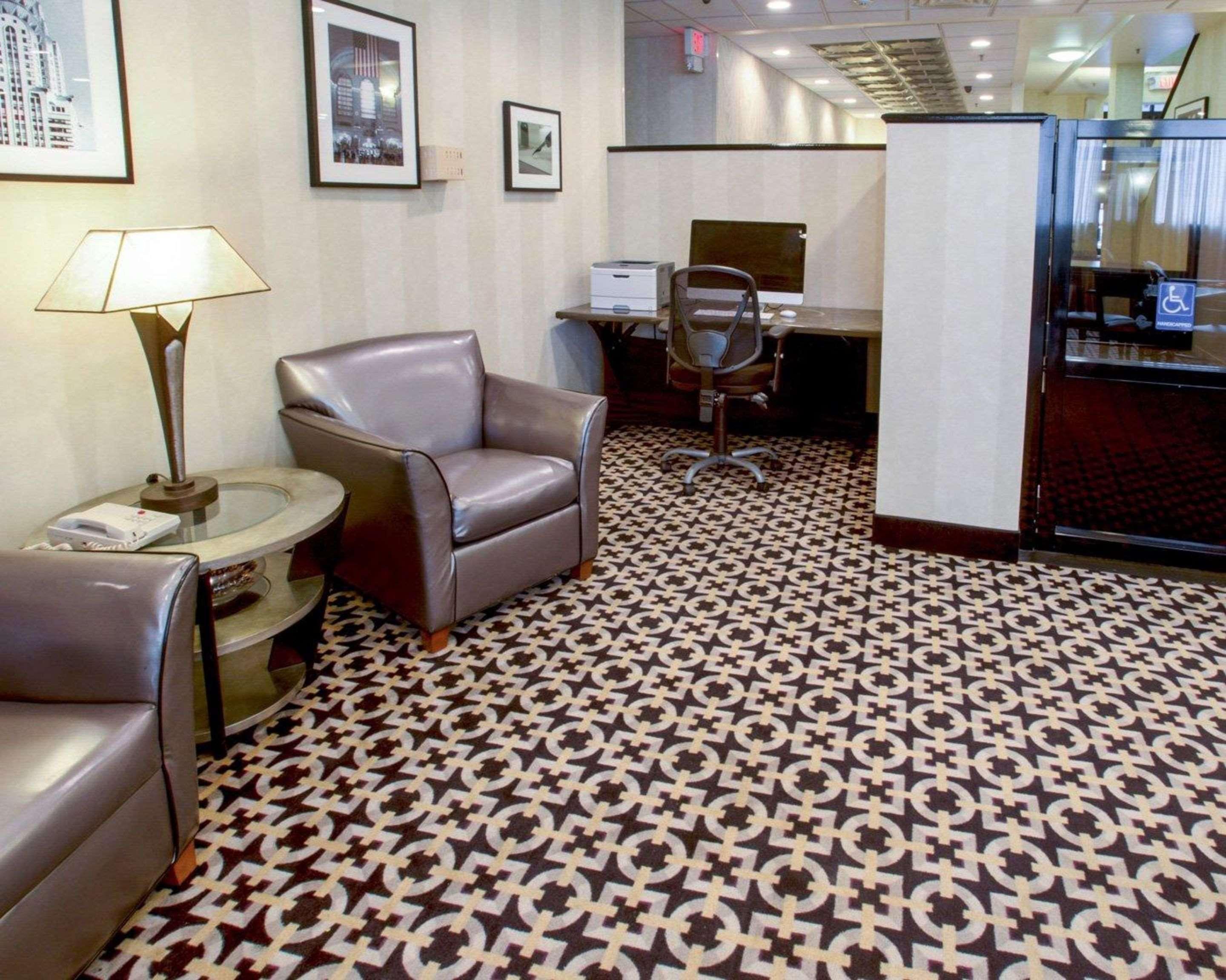 Best Western Paramus Hotel & Suites Exterior photo