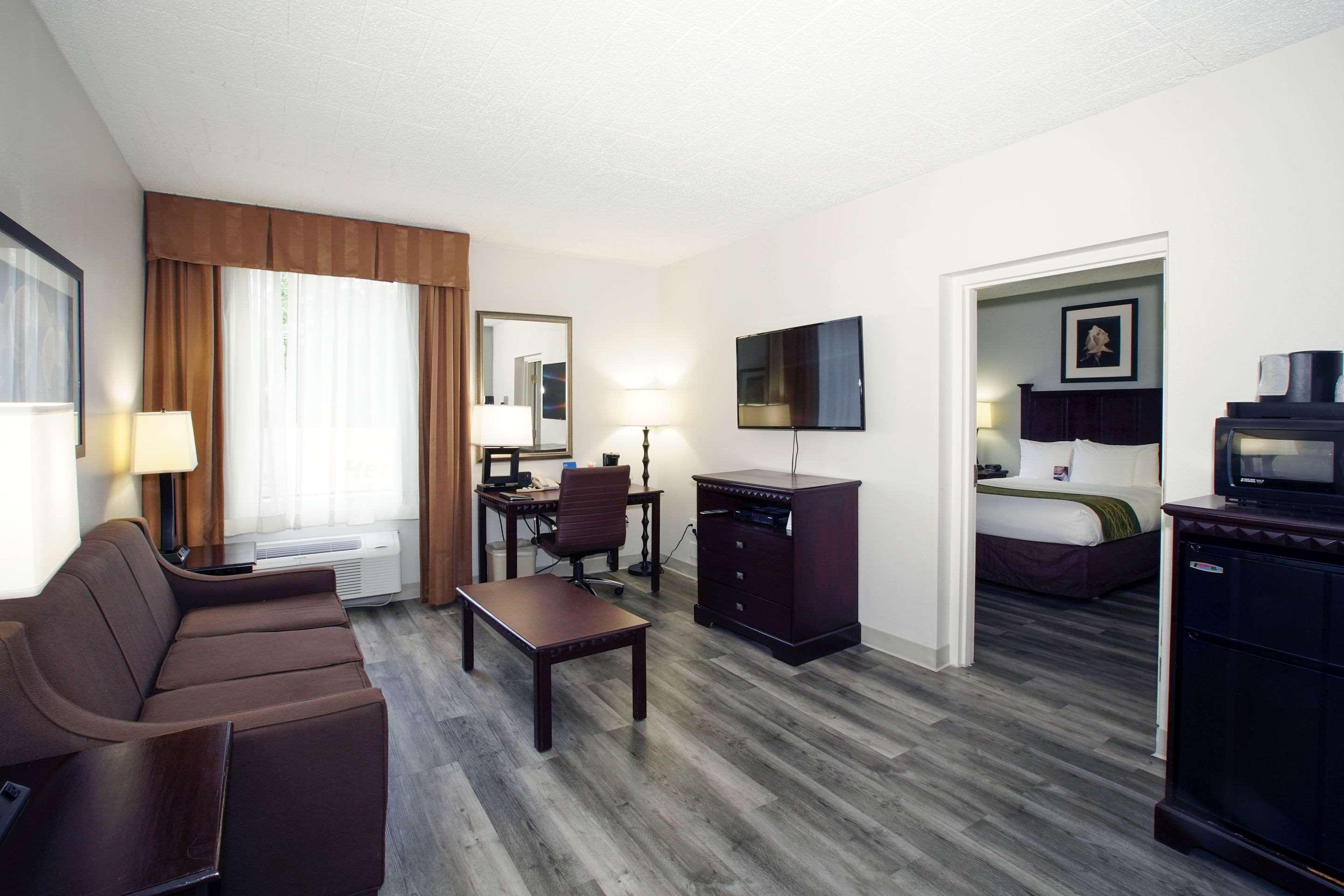 Best Western Paramus Hotel & Suites Exterior photo